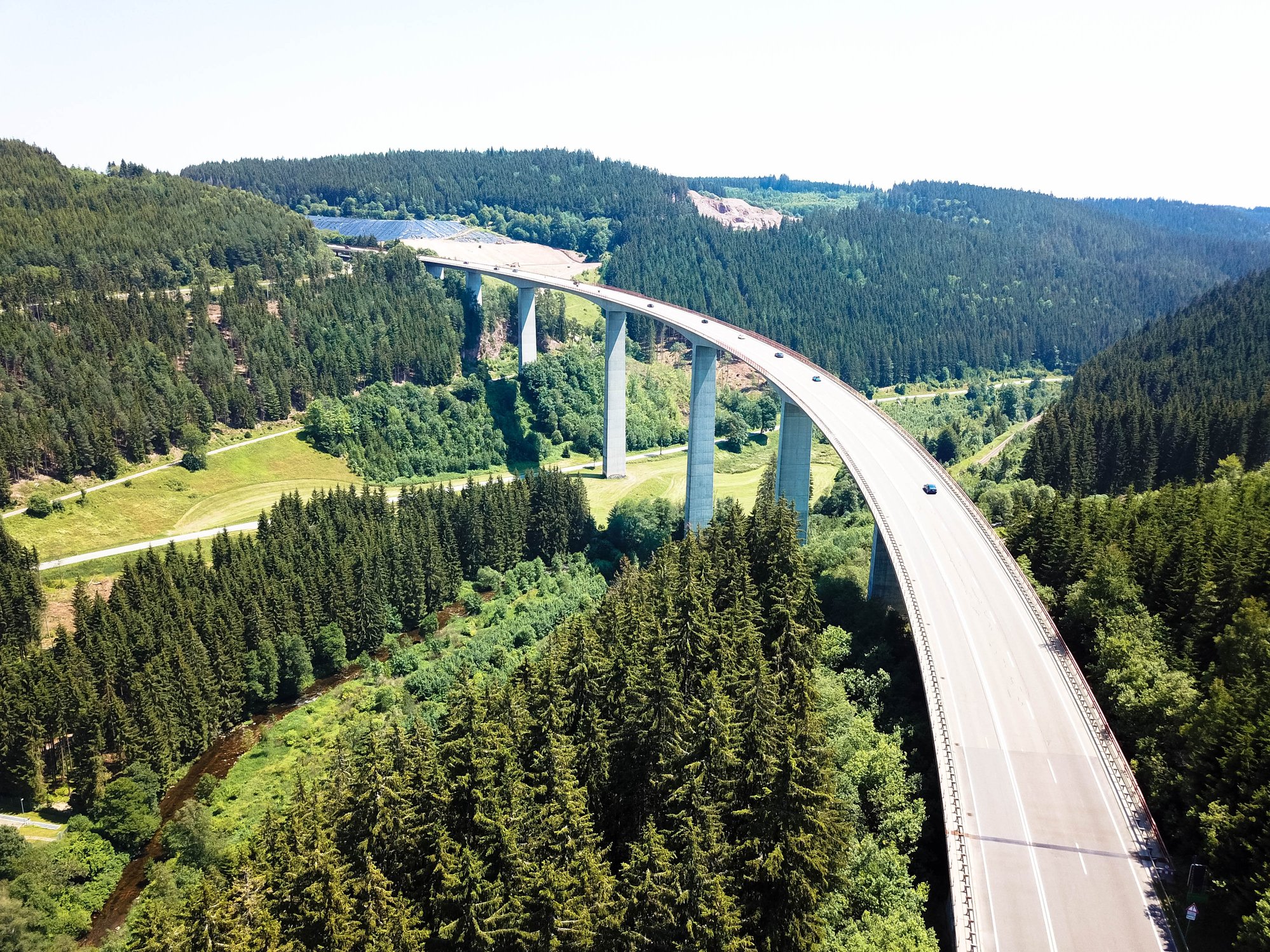 Luftaufnahme der Gutachtalbrücke-Schwarzwald